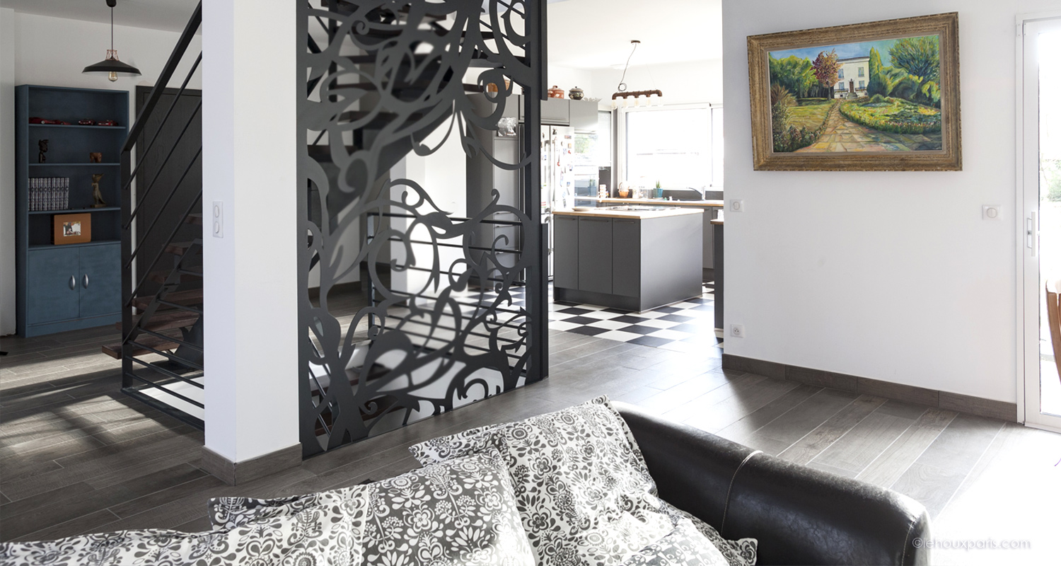 escalier moderne et claustra métal design lehoux