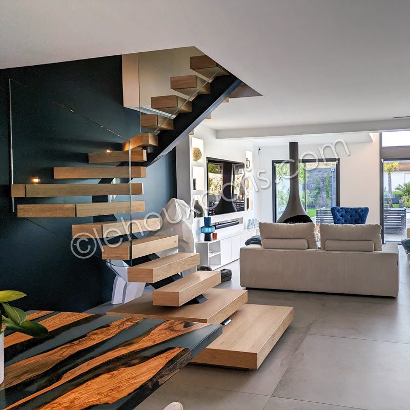 escalier design metal verre bois lehoux paris villa luxe