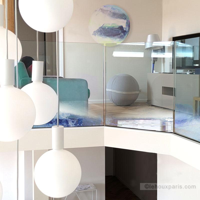 rampe- VERRE COULEUR pour mezzanine-bleu-lehoux-paris-2024