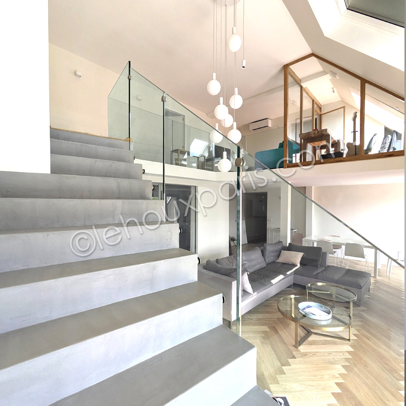 escalier beton rampe verre duplex paris detail design lehouxparis