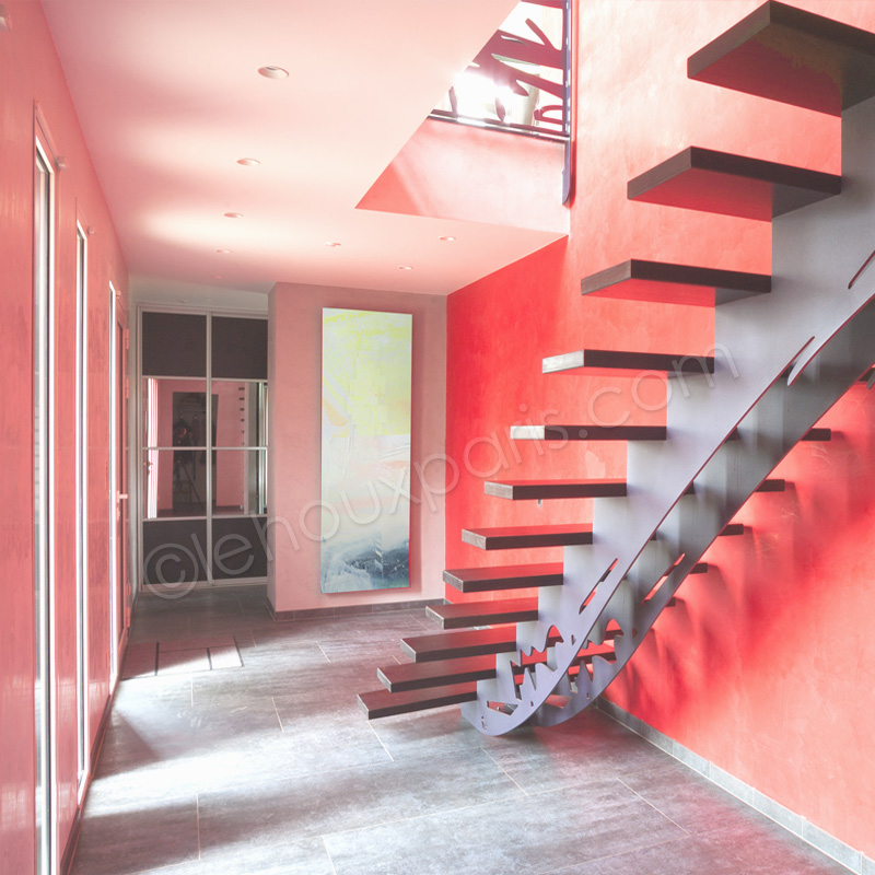 escalier-bois-metal-deco-design-maison-architecte-le-corbusier-mur-rouge-LEHOUX-PARIS3