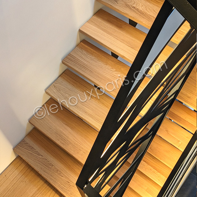 escalier bois metal lumiere prestige haut de gamme Manoir LEHOUX PARIS (3)